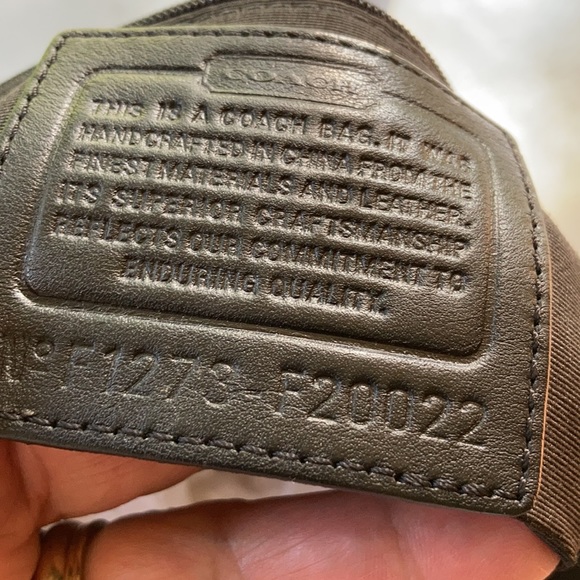 Coach patent leathershoulder bag. EUC with box and dust bag - Picture 9 of 9